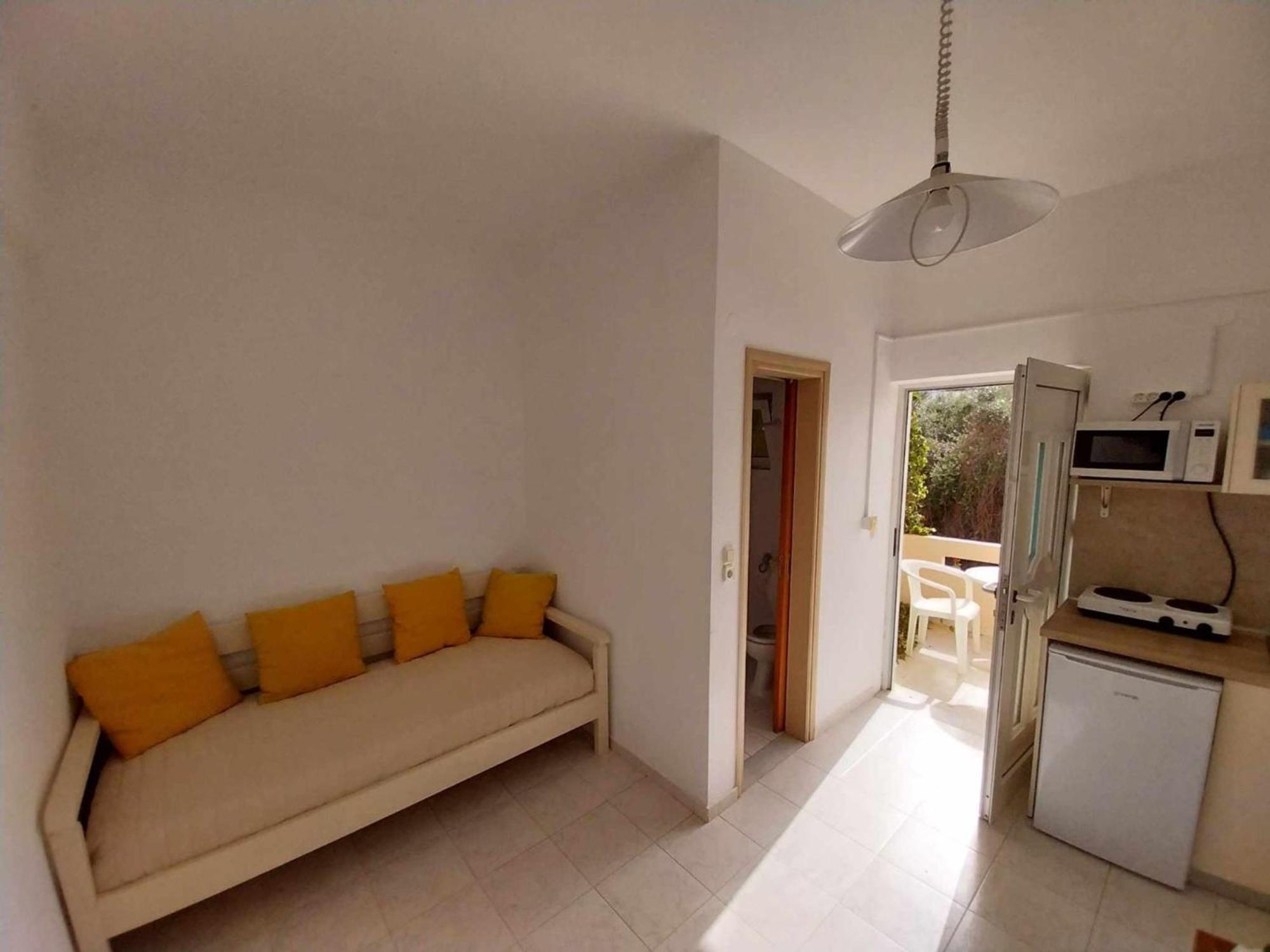 Litinas Apartments With Pool Agia Marina Eksteriør bilde