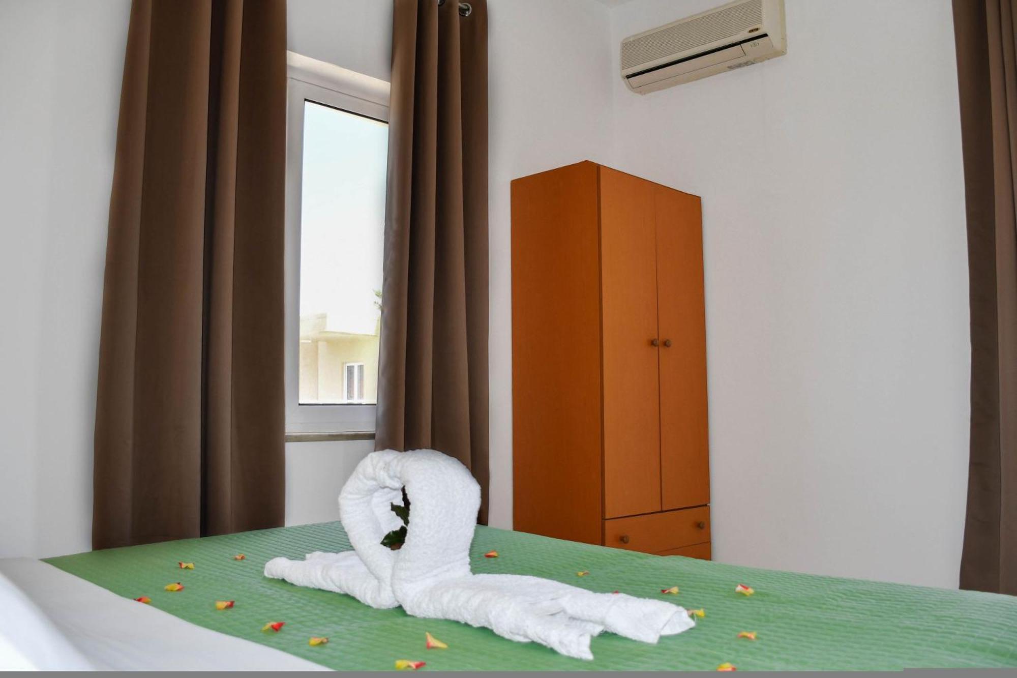 Litinas Apartments With Pool Agia Marina Eksteriør bilde